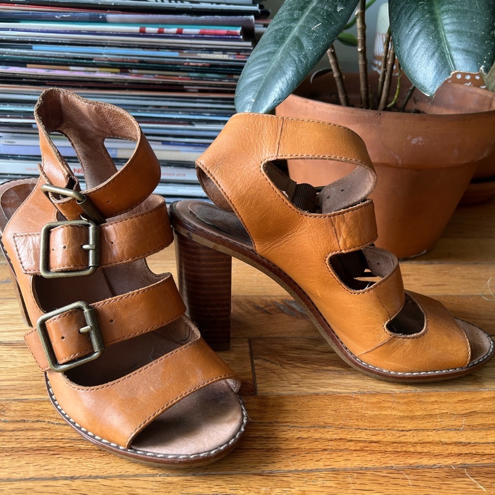 Madewell 3 Strap Camel Sandals
